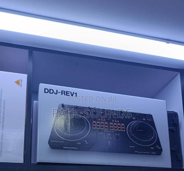 : Pioneer Dj DDJ-Rev1 2-Channel Dj Controller for Serato Dj Lite