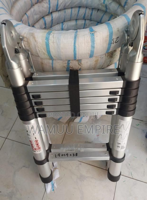 1.9m + 1.9m Double Telescopic Aluminium Ladder - thumbnail 4