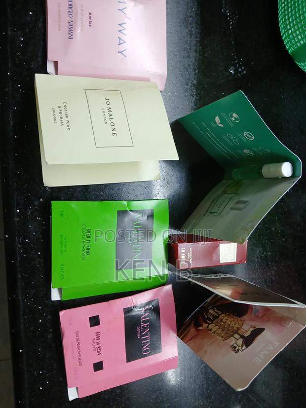 6 Sampler Perfumes - thumbnail 3