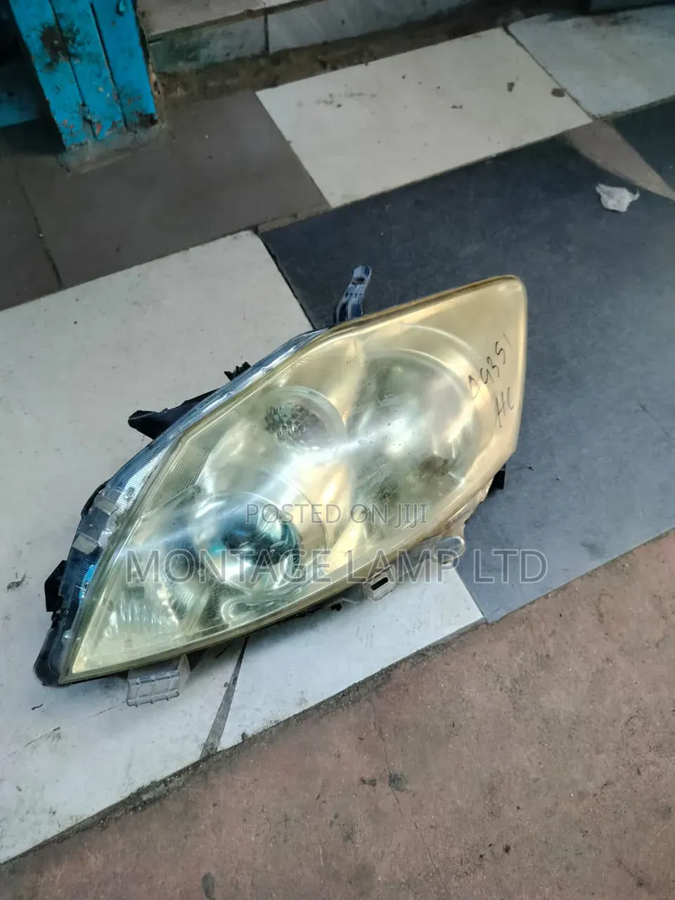 Headlight Auris 2012 Non Zenon