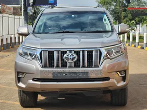 Toyota Land Cruiser Prado 2017 Brown
