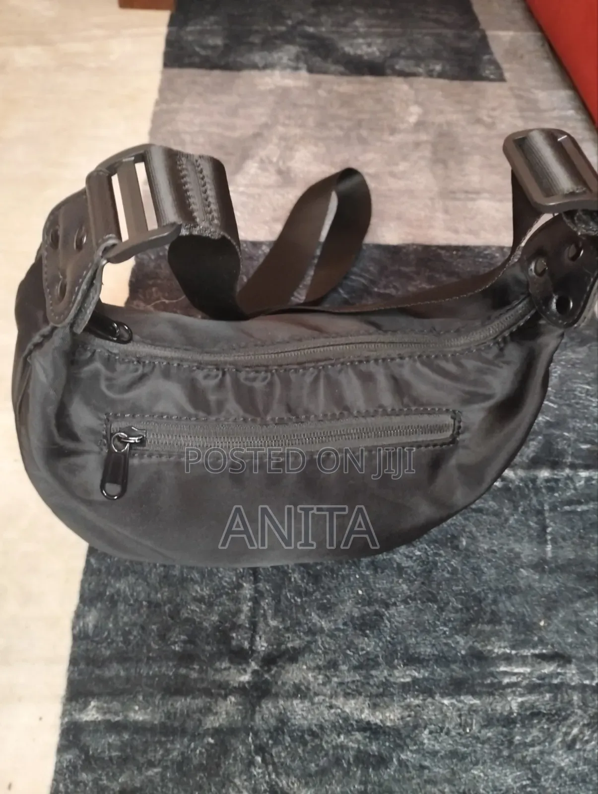Hang Bag for Daily Use
