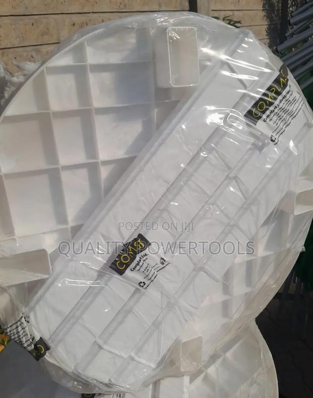 Round Plastic Table