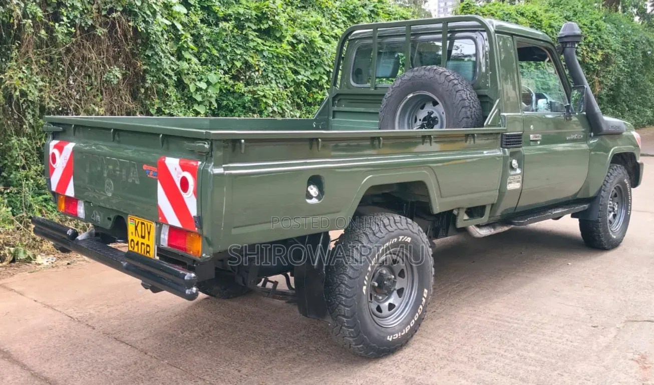 Toyota Land Cruiser 2008 Green
