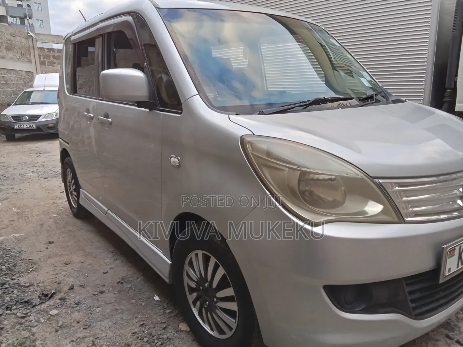 Mitsubishi SpaceWagon 2012 Silver