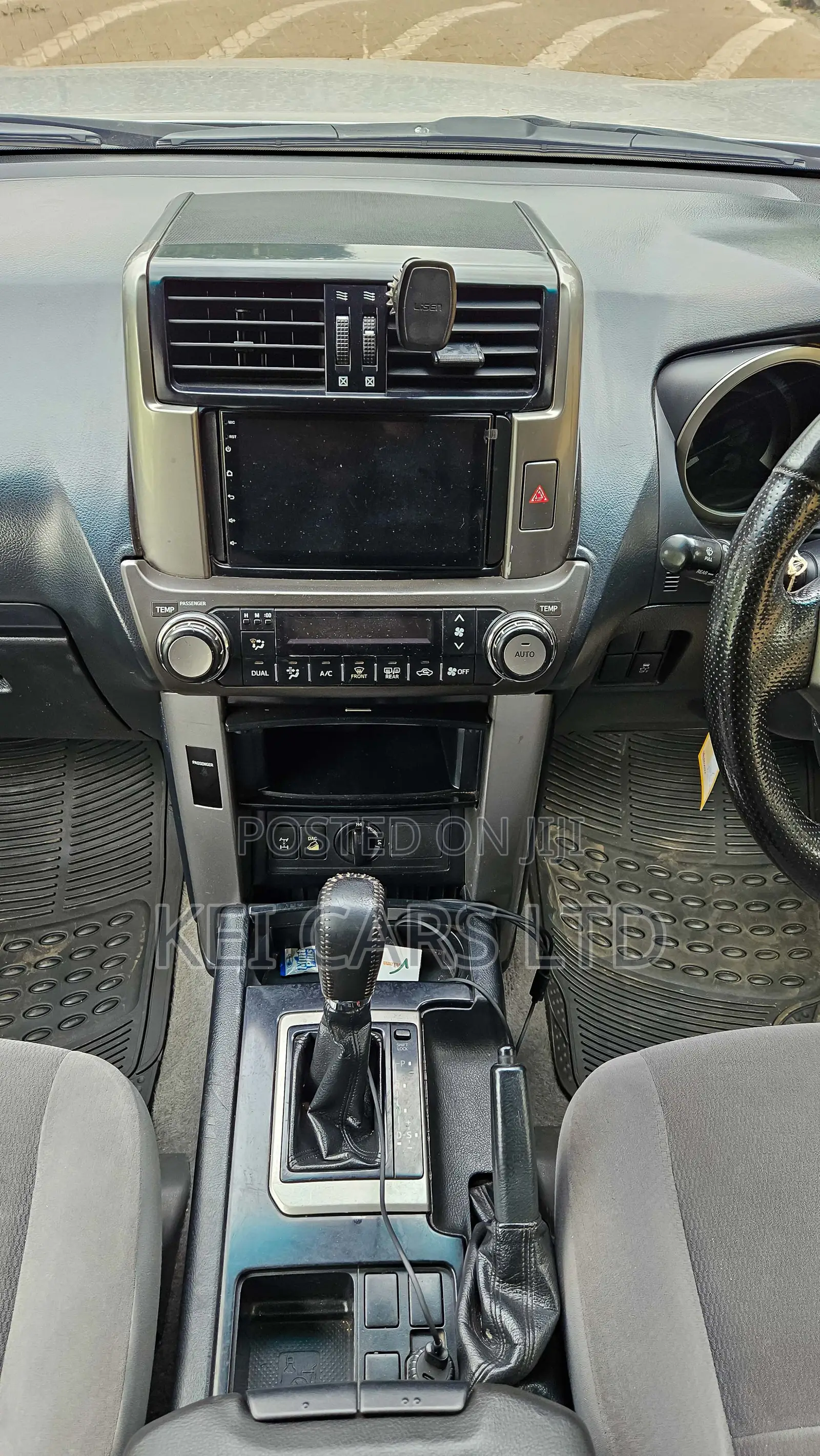 Toyota Land Cruiser 2009 Silver