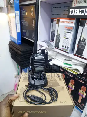 Baofeng Uv-82 Walkie Talkie With Earpiece Long Range Radio