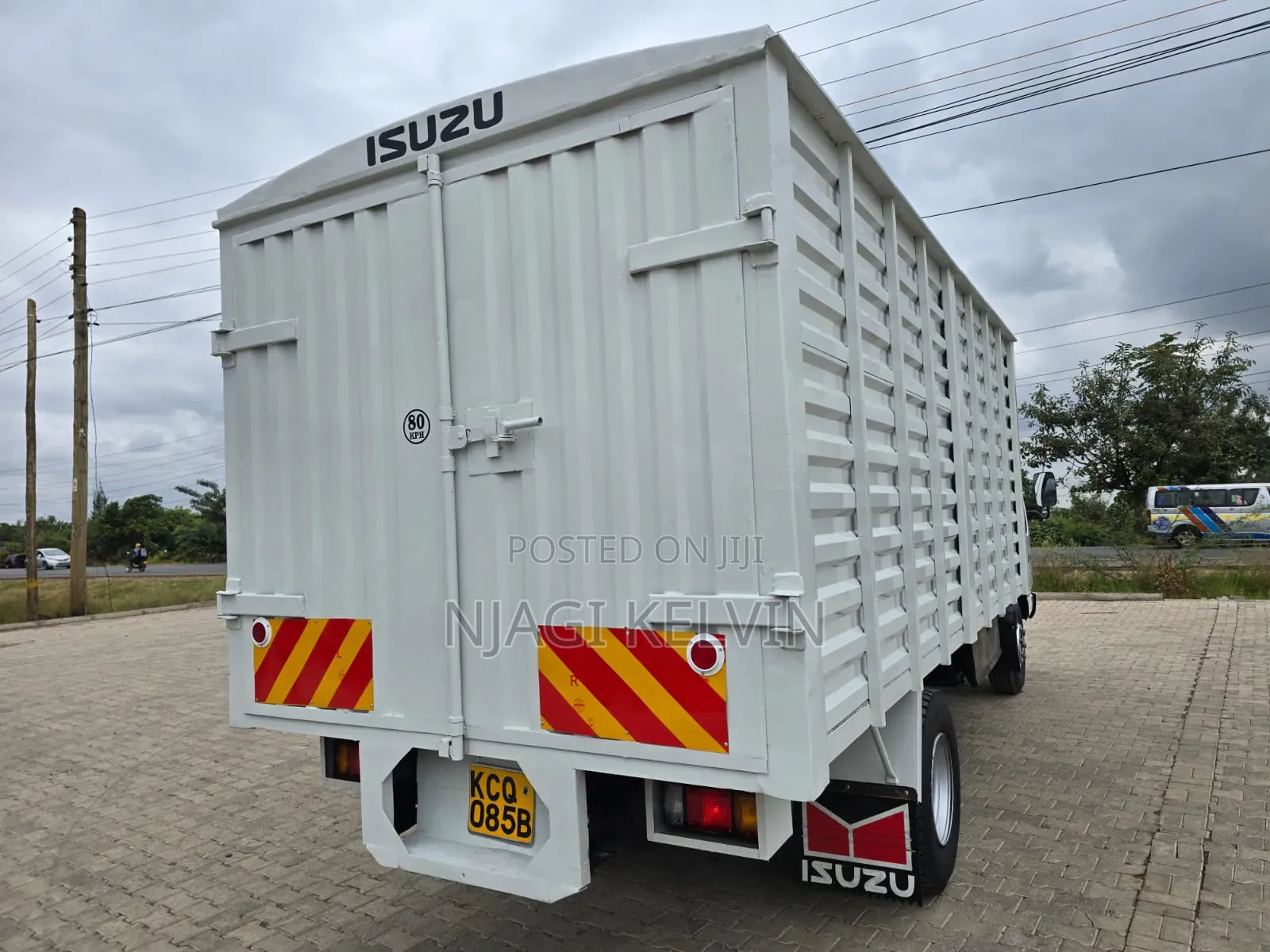 White Isuzu NPR