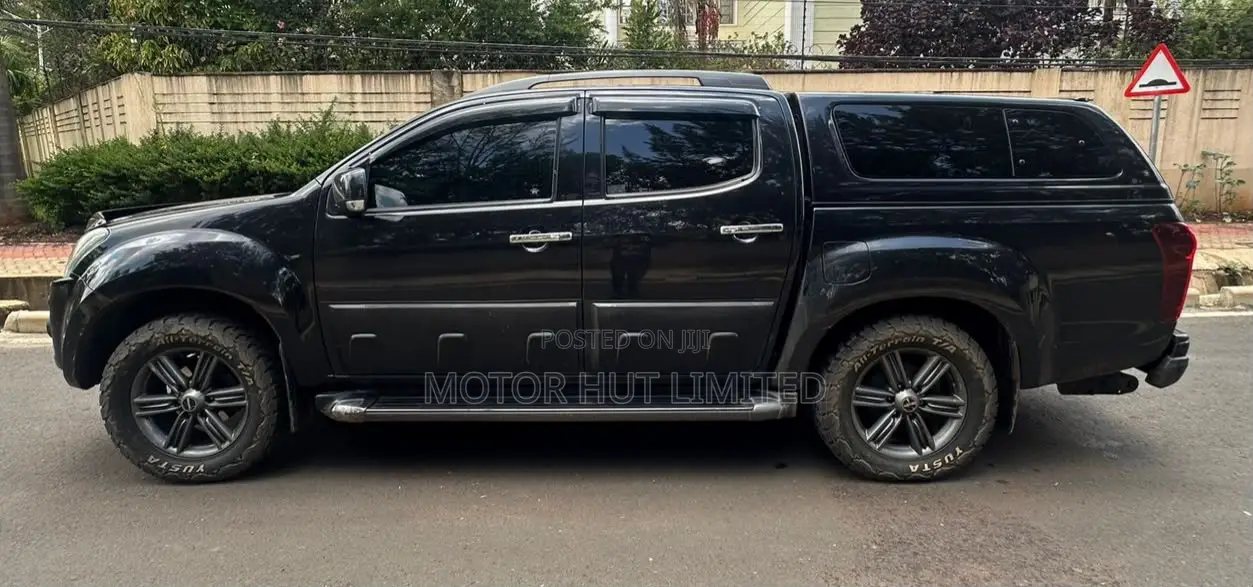Isuzu D-MAX 2018 Black