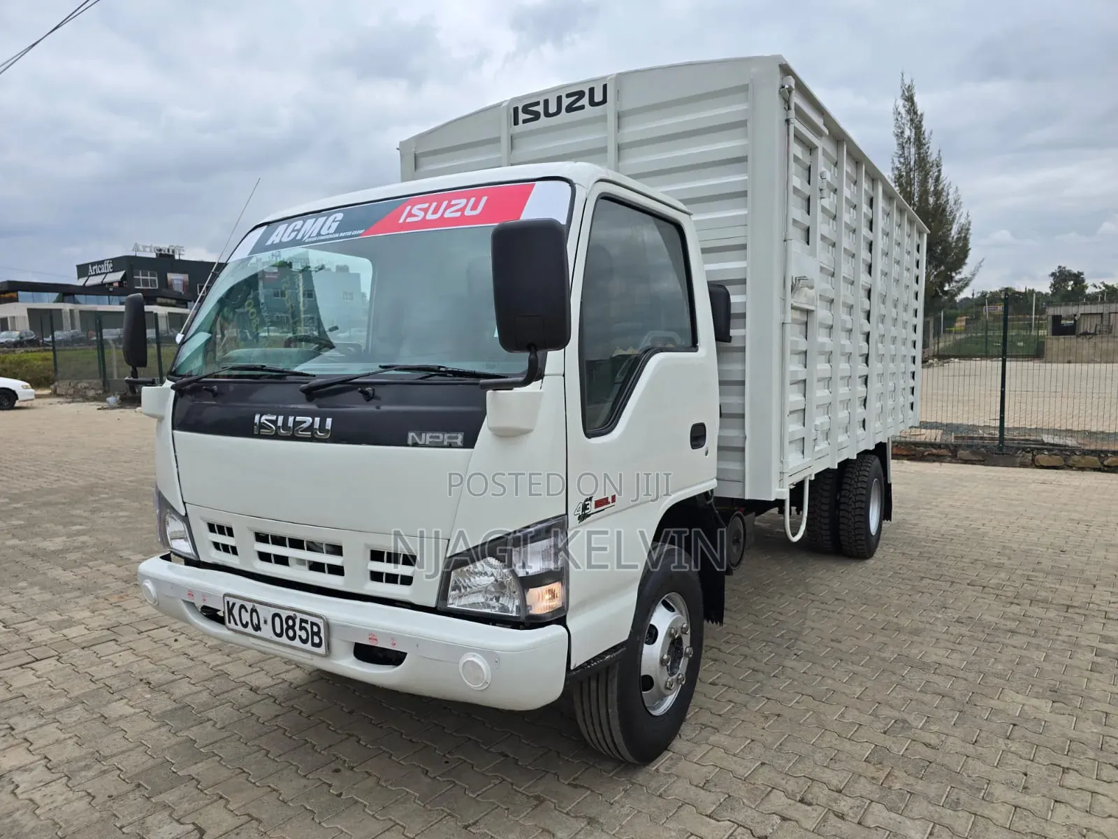 White Isuzu NPR
