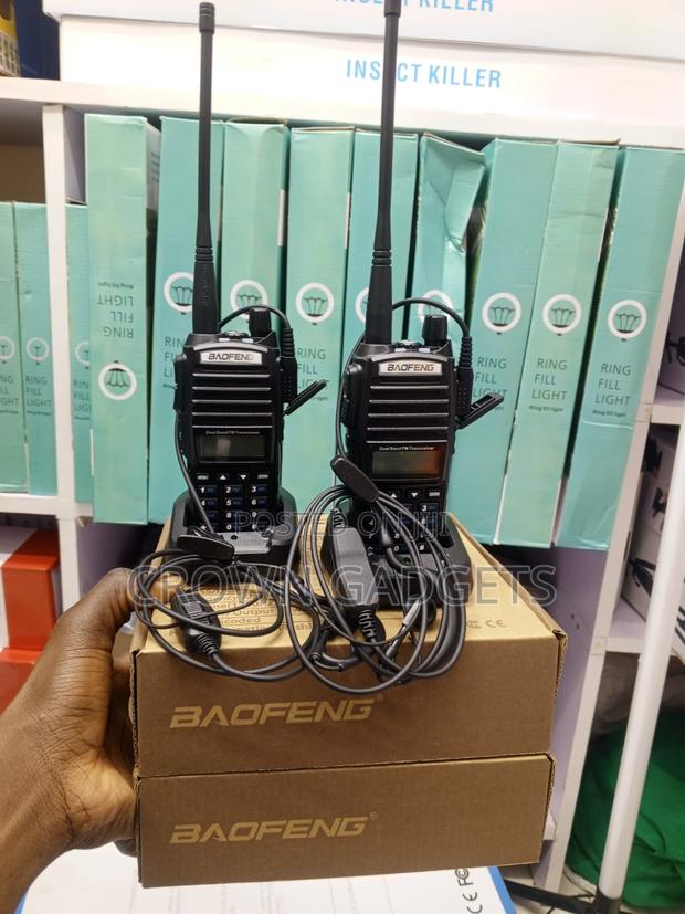 Baofeng Uv82 Rechargeable Walkie Talkie With Accessories