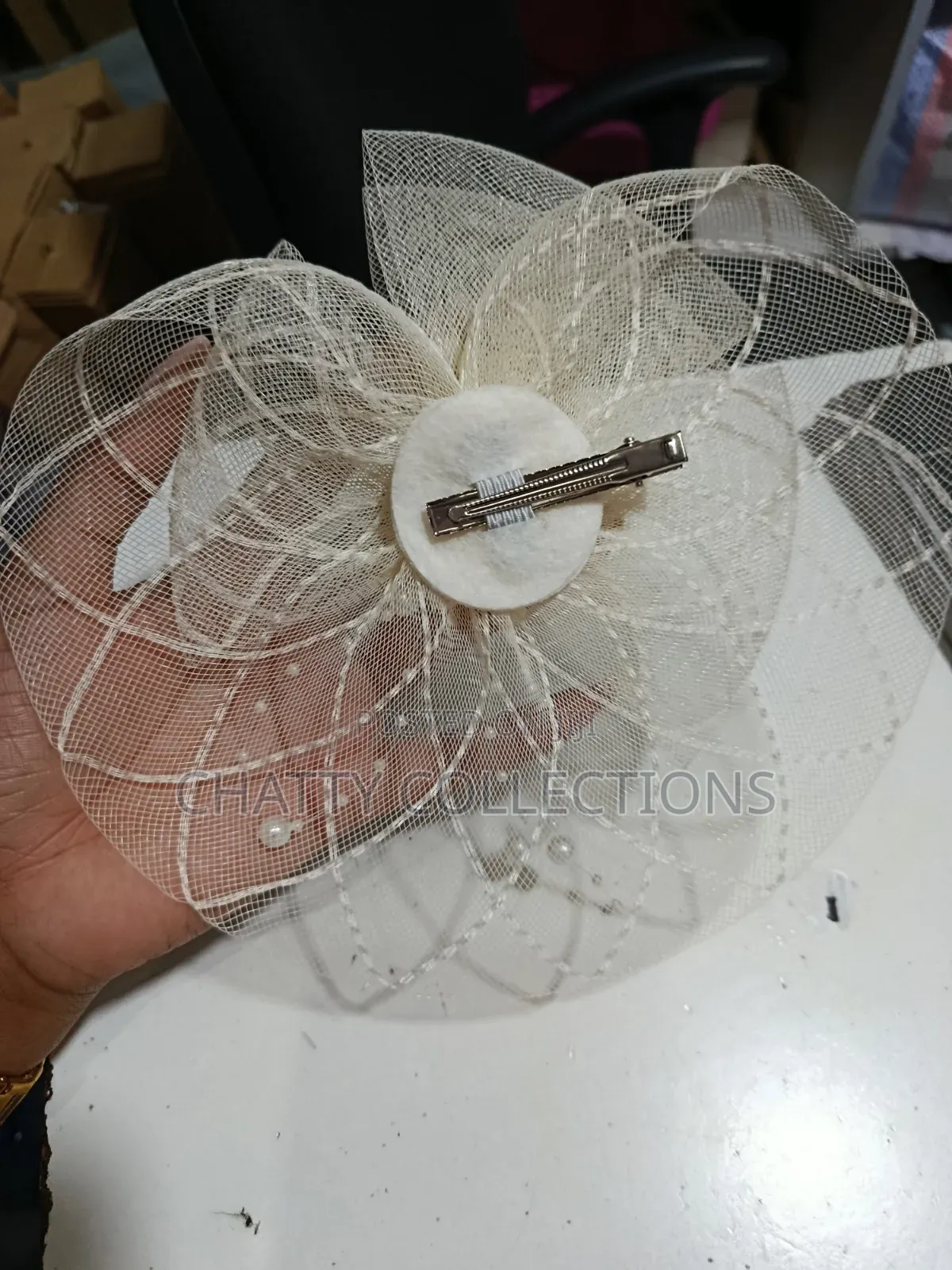 2 Design Cream White Ladies Head Fascinators