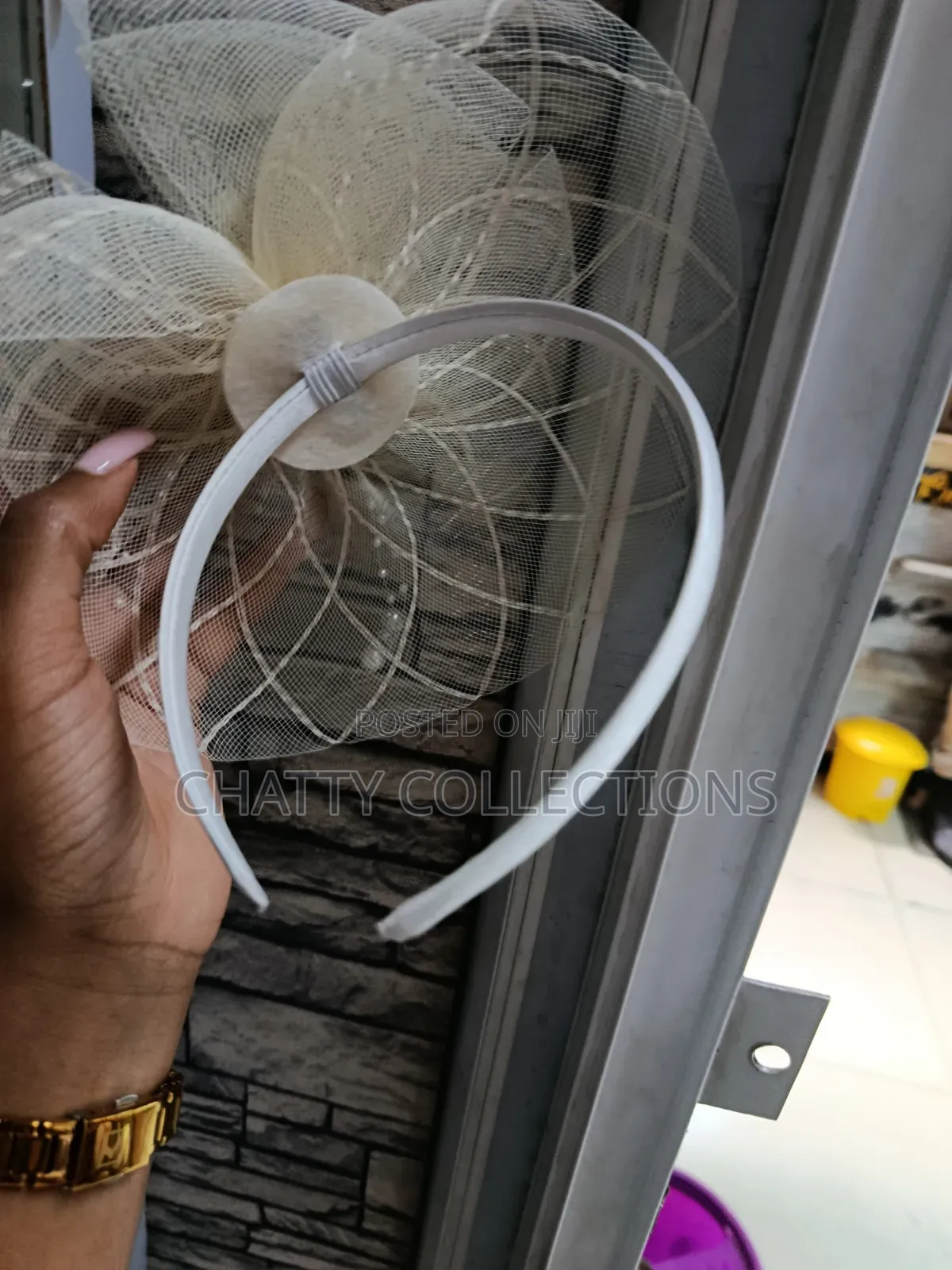 2 Design Cream White Ladies Head Fascinators