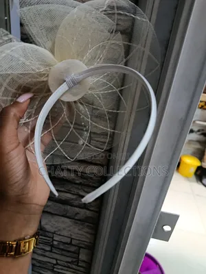 2 Design Cream White Ladies Head Fascinators