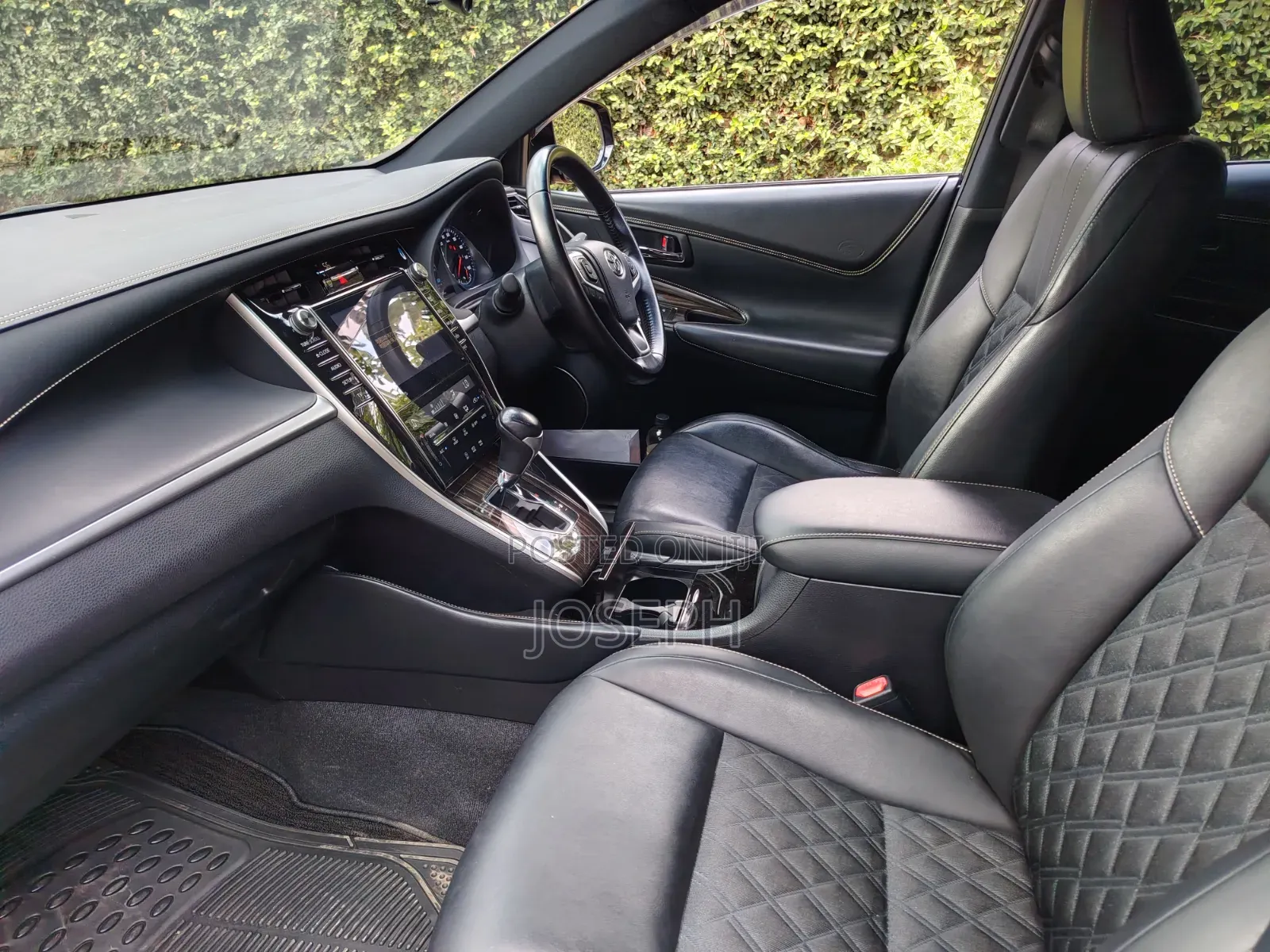 Toyota Harrier 2017 Black