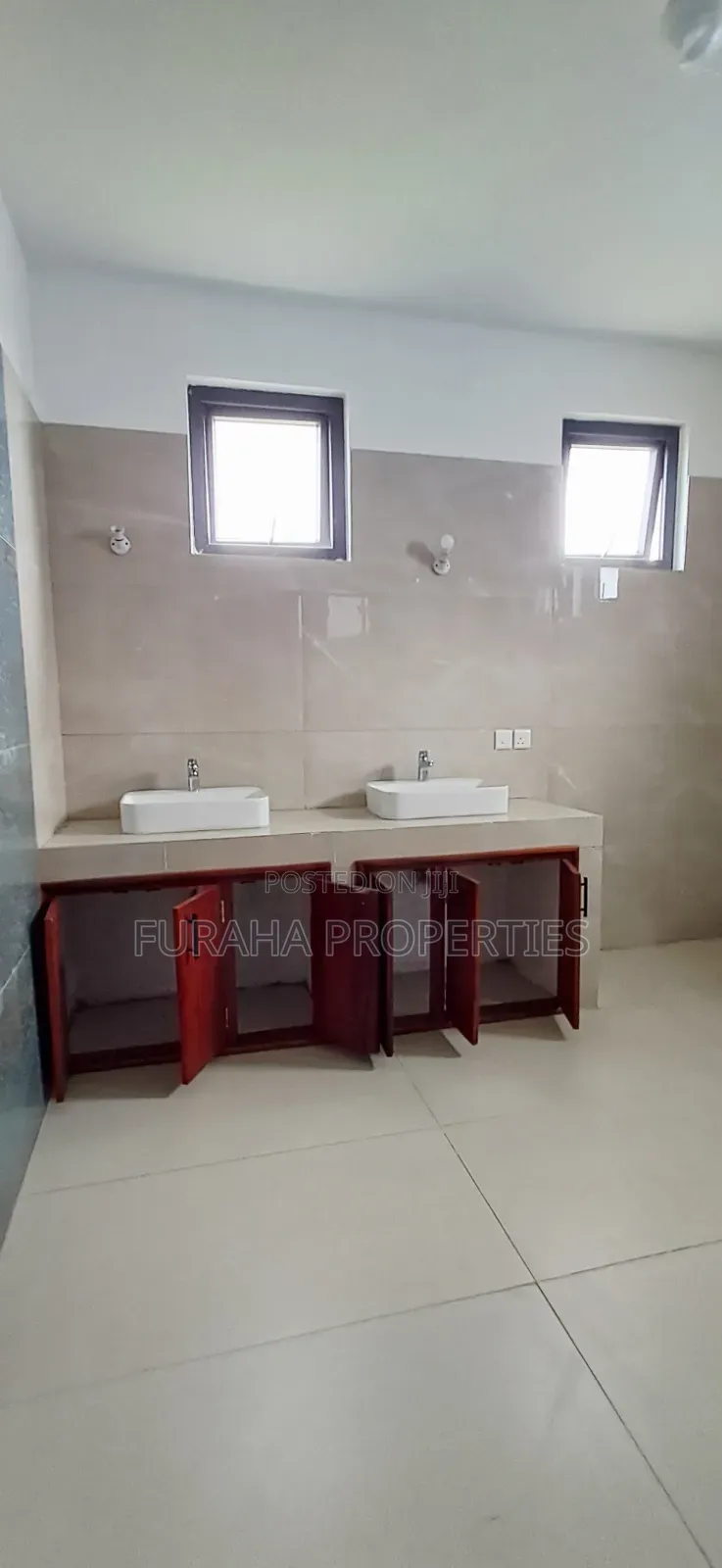 3bdrm Maisonette in Malindi, Town Centre for sale