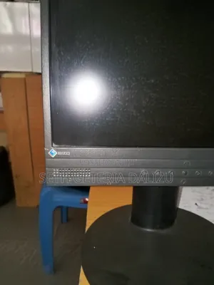 Am Selling My Monitor