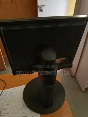 Am Selling My Monitor