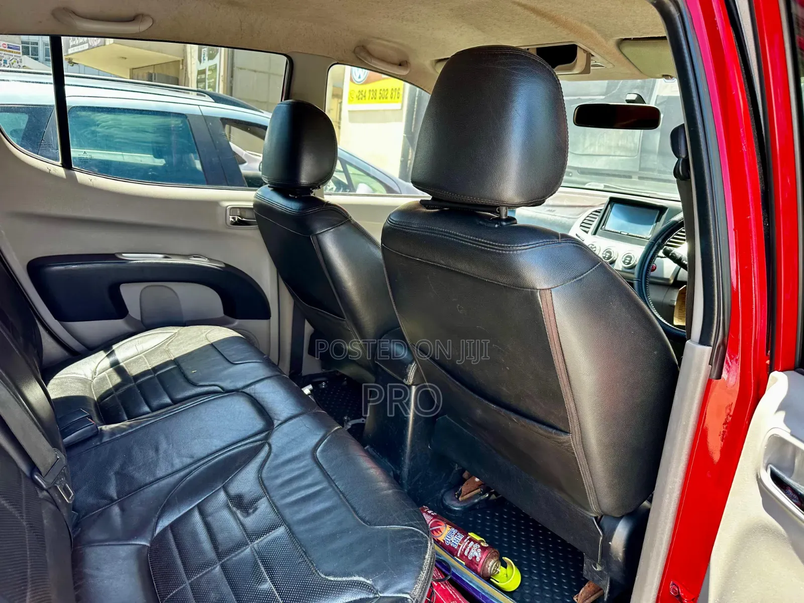 Mitsubishi L200 2011 Red