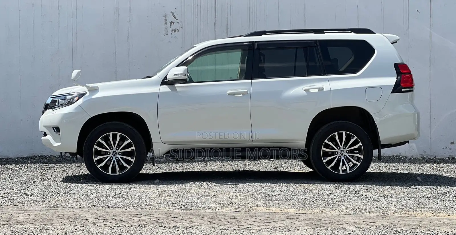 Toyota Land Cruiser Prado 2.7 2019 Pearl