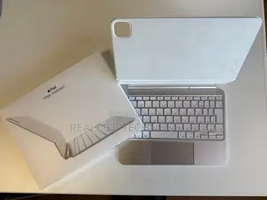 Apple iPad Magic Keyboard 13 Inch M5 White