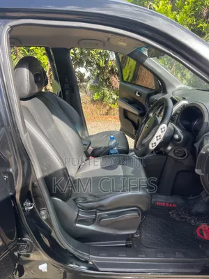 Nissan Serena 2013 Black