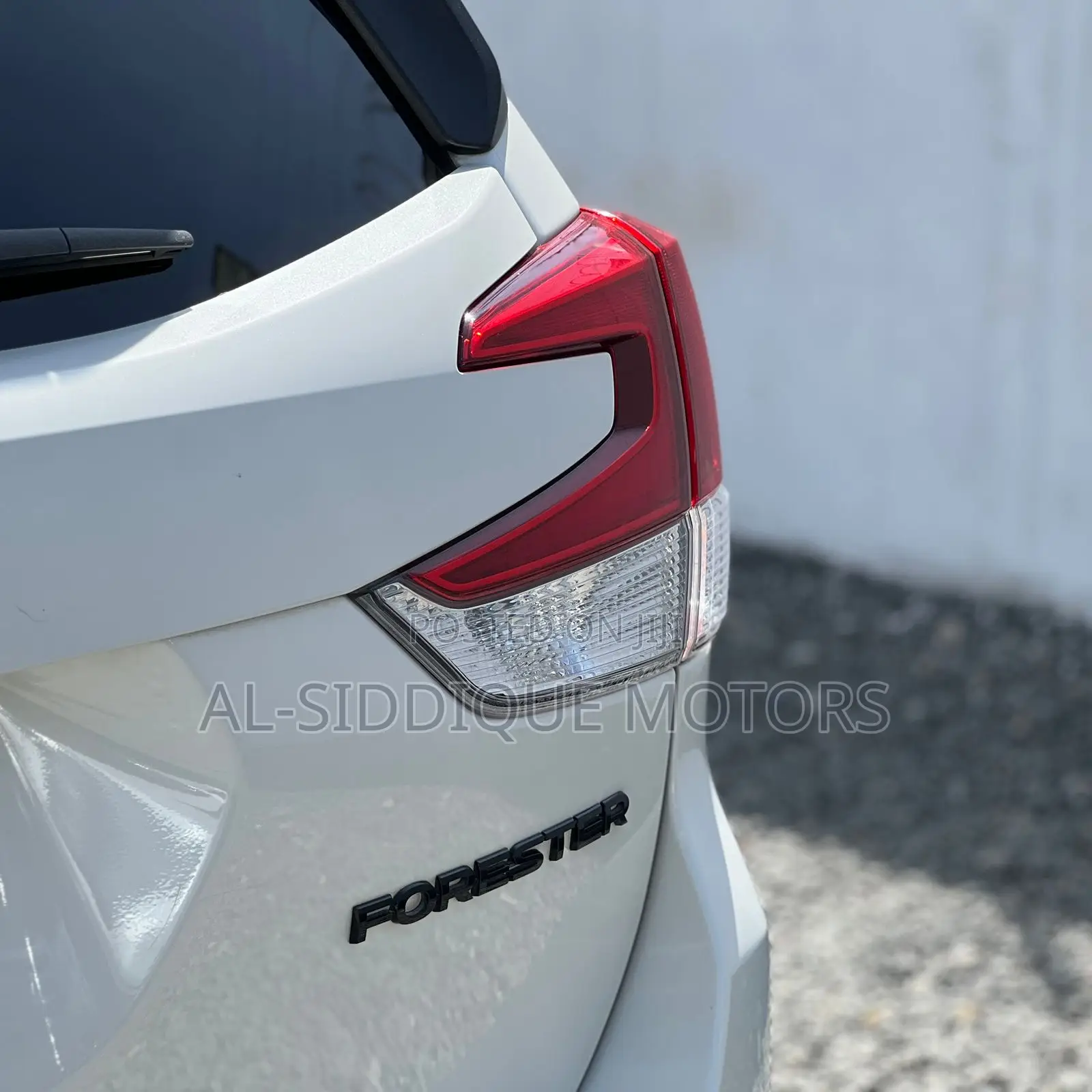Subaru Forester 2018  White 