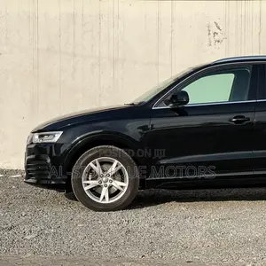 Audi Q3 2019 Black