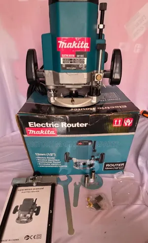 Makita 1600w Wood Router – Heavy Duty Professional Router