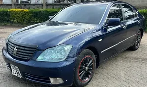 Toyota Crown Royale 2005 Blue