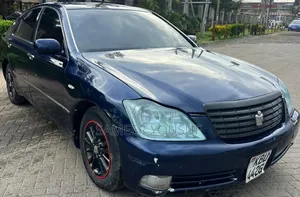 Toyota Crown Royale 2005 Blue