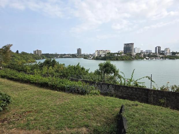 2.5 Acres Sea Front Nyali West - main view