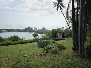 2.5 Acres Sea Front Nyali West