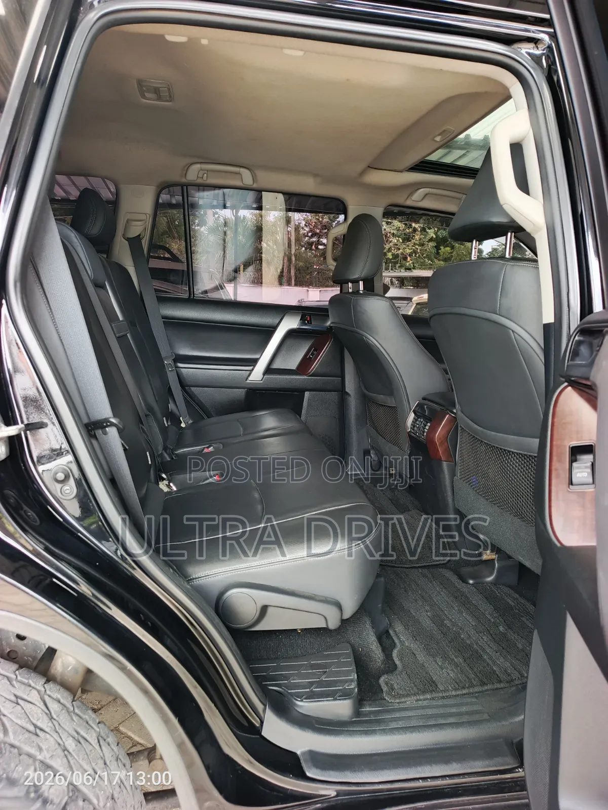 Toyota Land Cruiser Prado 2016 Black