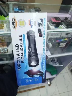 Torcia P50 Rechargeable Led Flashlight 2000 Lumens Usb