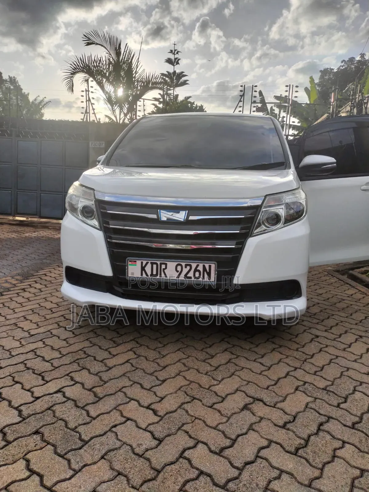 Toyota Noah 2016 Black