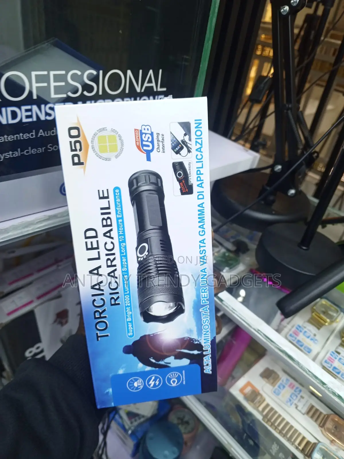 Torcia P50 Zoomable Led Torch With Usb Charging