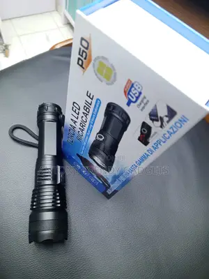 Torcia P50 Zoomable Led Torch With Usb Charging