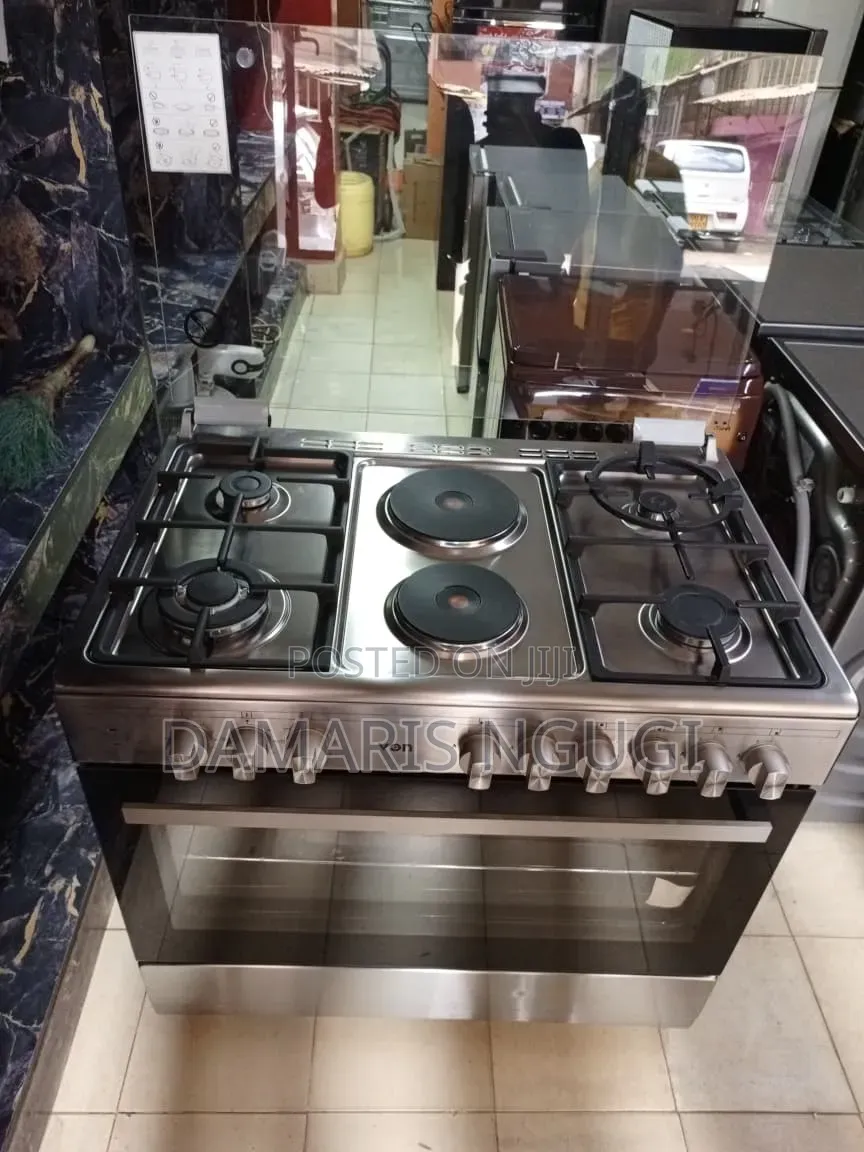 Von Brand New 4+2 Electric Cooker