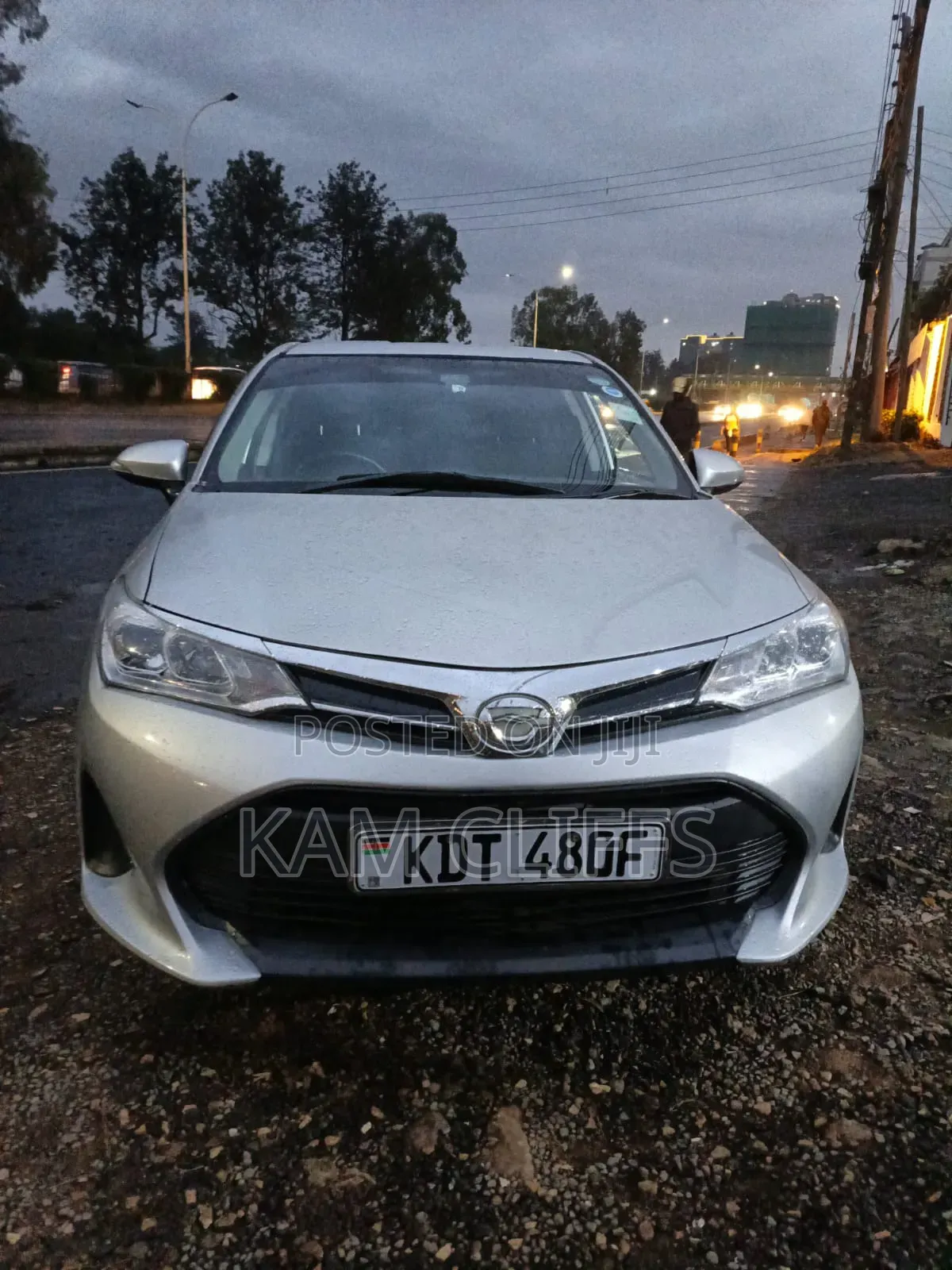 Toyota Axio 2017 Silver