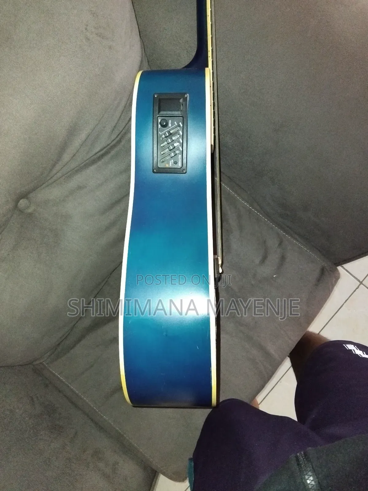 Semi Acoustic Guitar