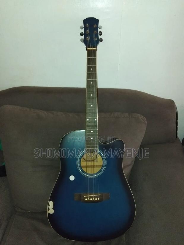 Semi Acoustic Guitar - thumbnail 2
