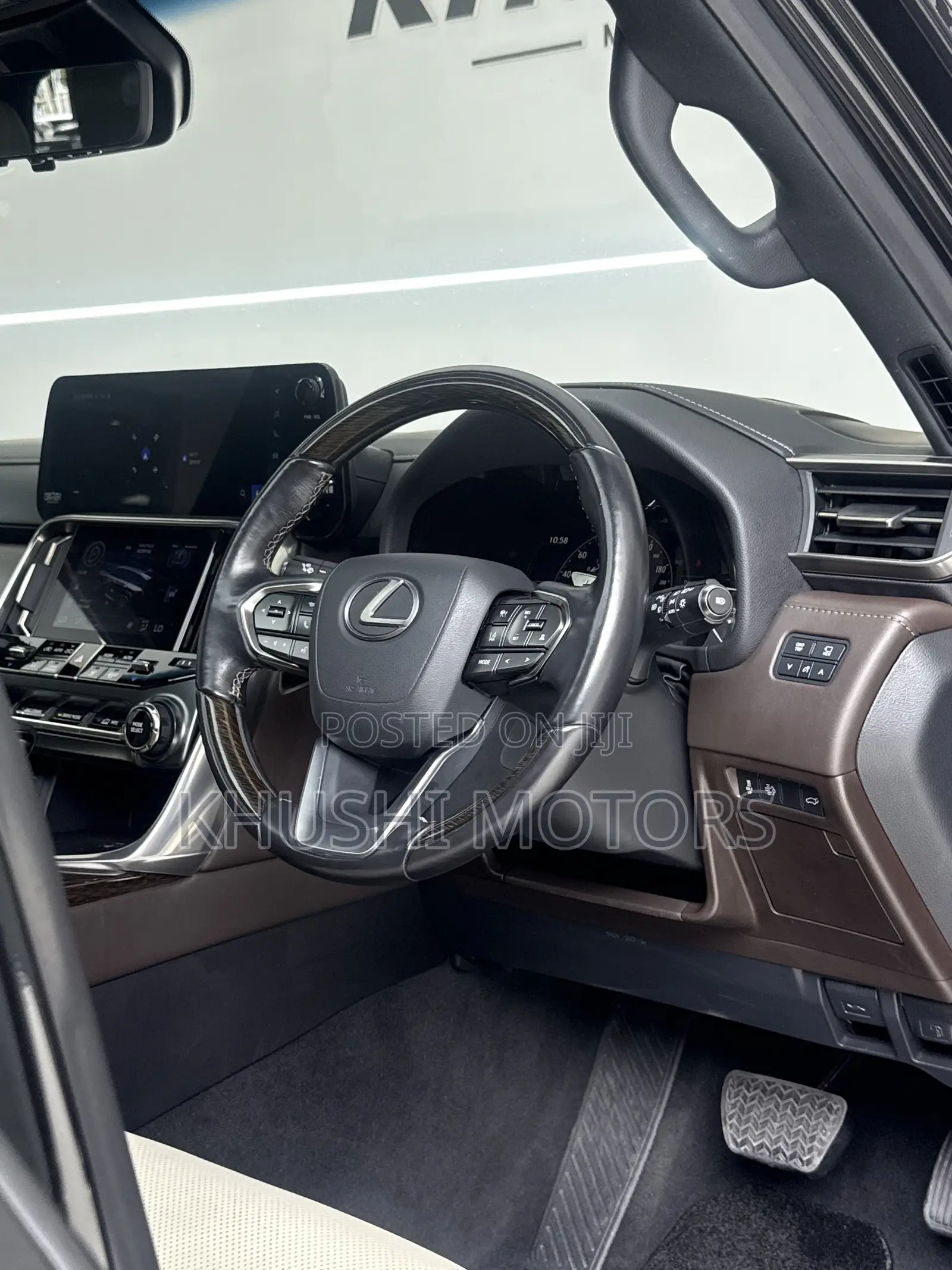 Lexus LX 500d 2023 Black