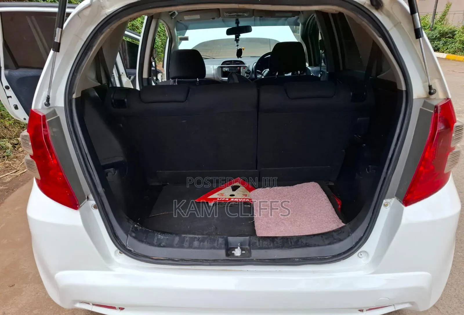Honda Fit 2012 Off white