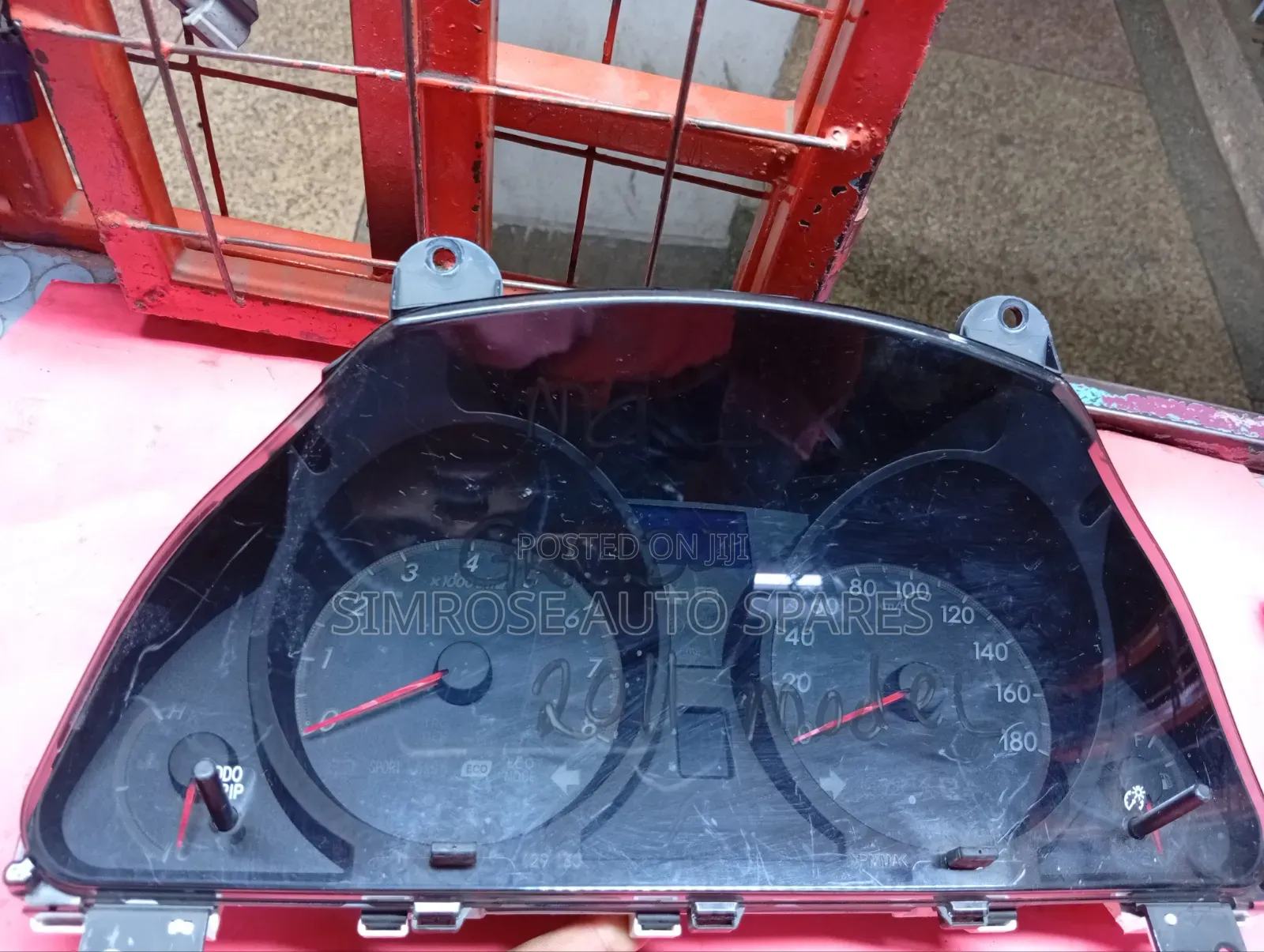 Dashboard Clock Mark X Grx130 2011
