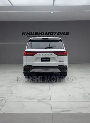 Lexus LX 500d 2022 White