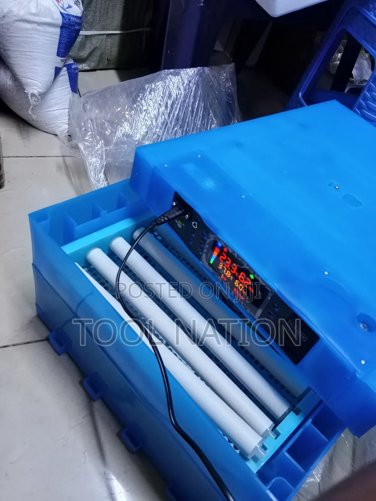 Ac/Dc Eggs Incubator 128eggs
