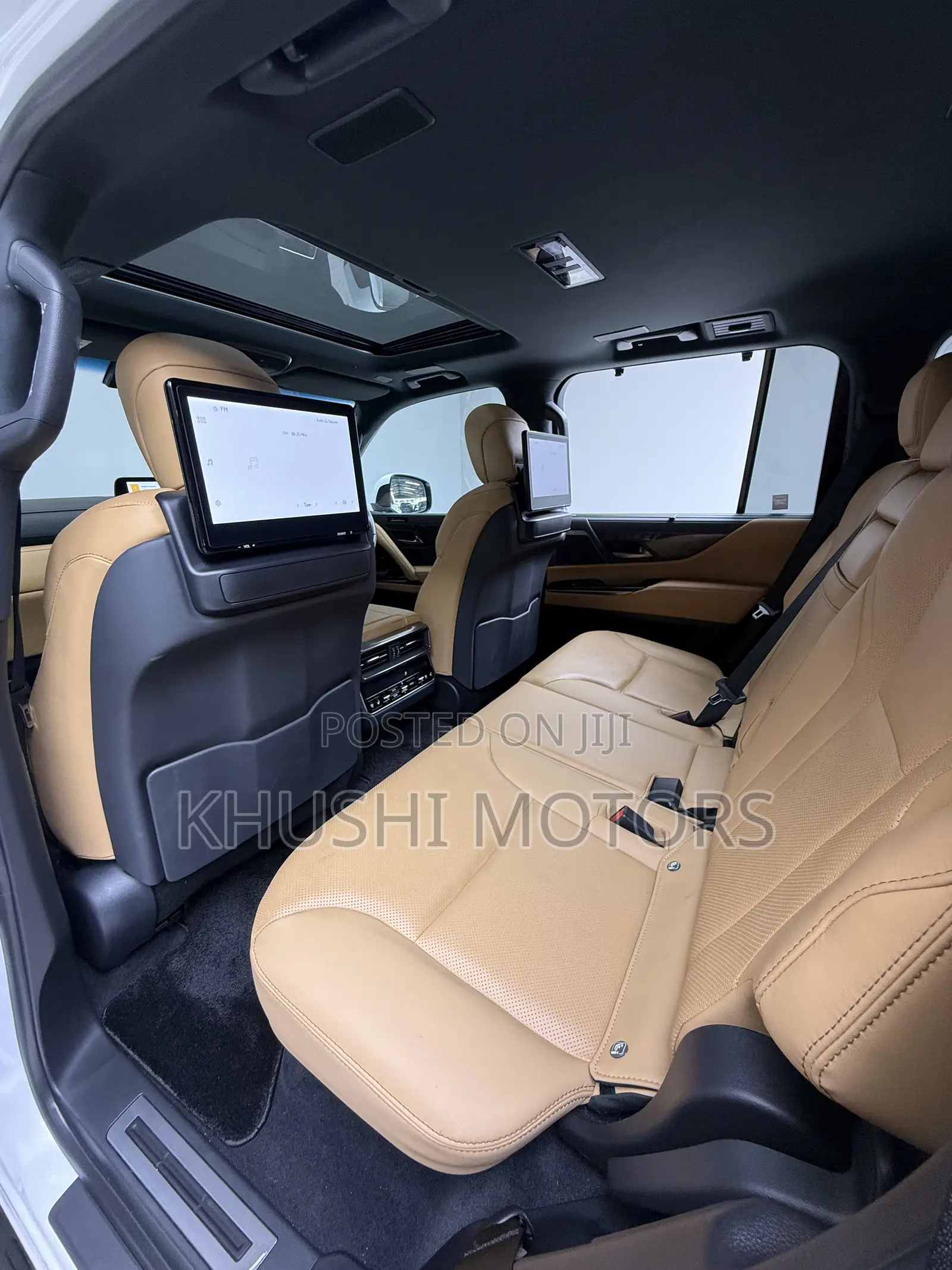 Lexus LX 500d 2022 White