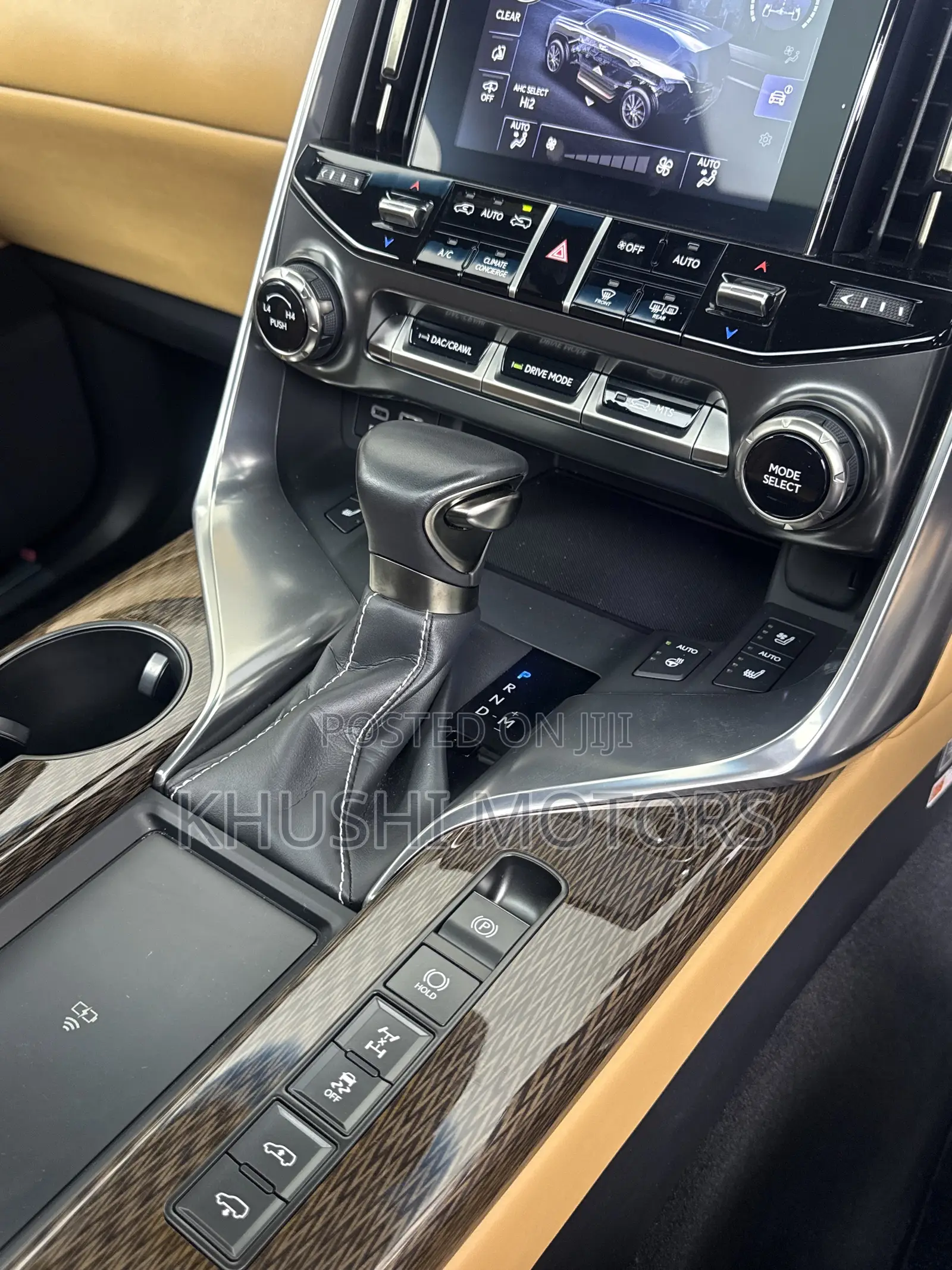 Lexus LX 500d 2022 White