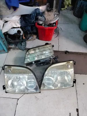 Headlight Xtrail Nt30